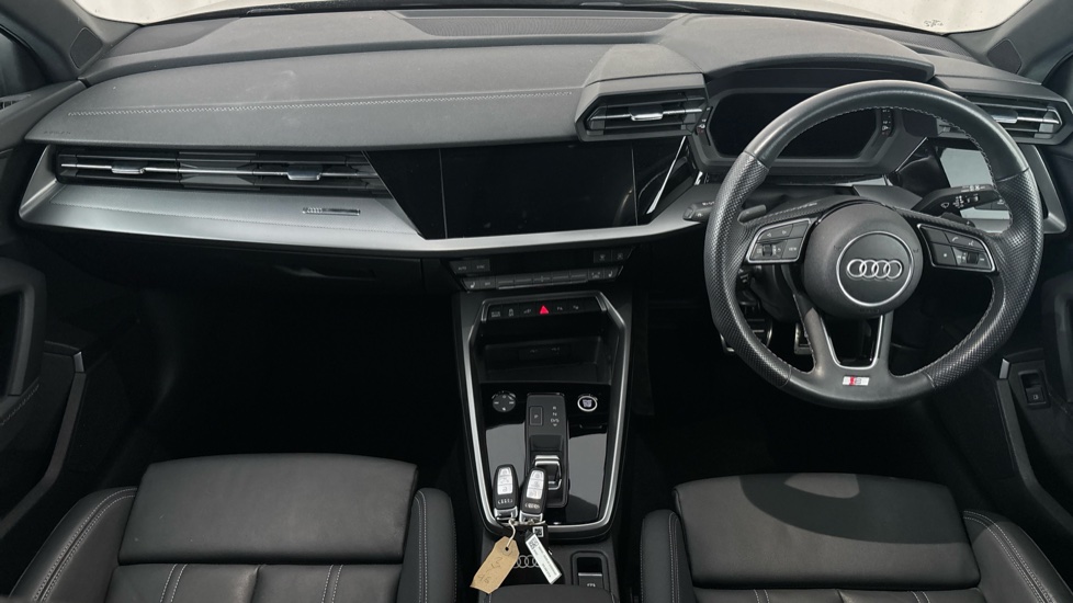 AUDI A3 Image 11
