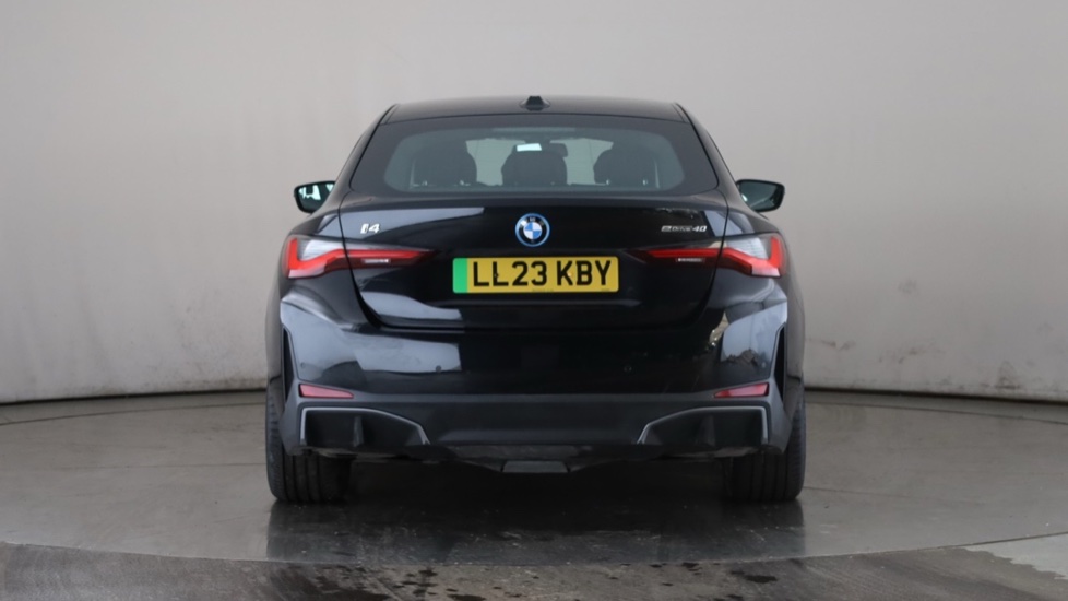 BMW I4 Image 4