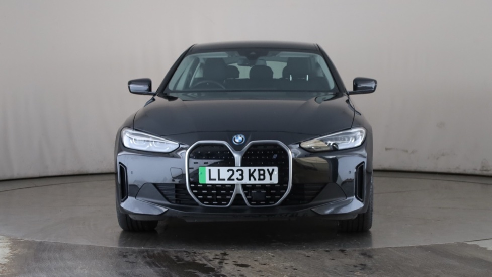 BMW I4 Image 8