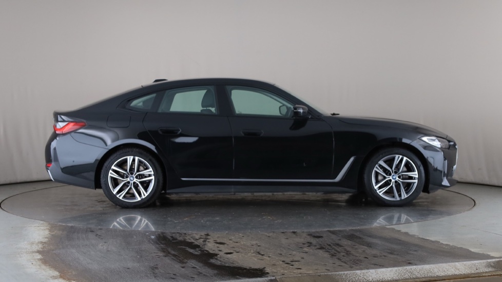 BMW I4 Image 6