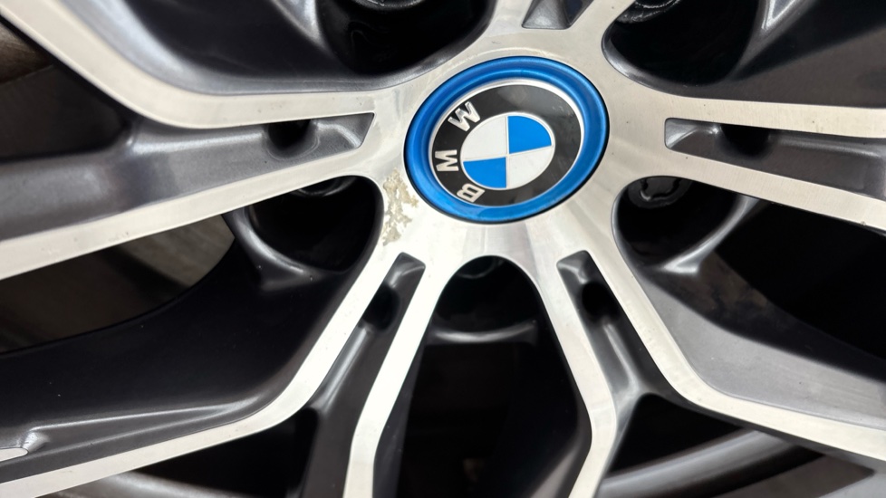 BMW I4 scuff