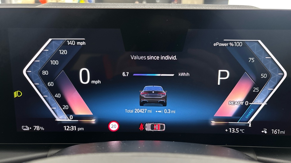 BMW I4 Image 13