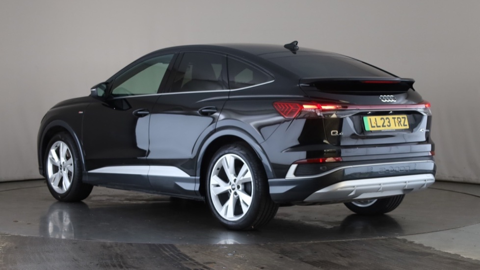 AUDI Q4 Image 3