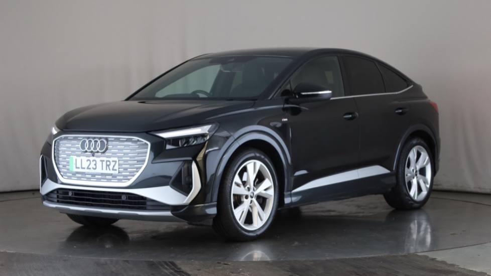 Used AUDI Q4