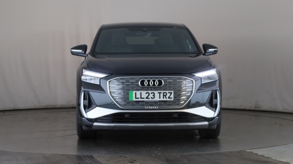AUDI Q4 Image 8