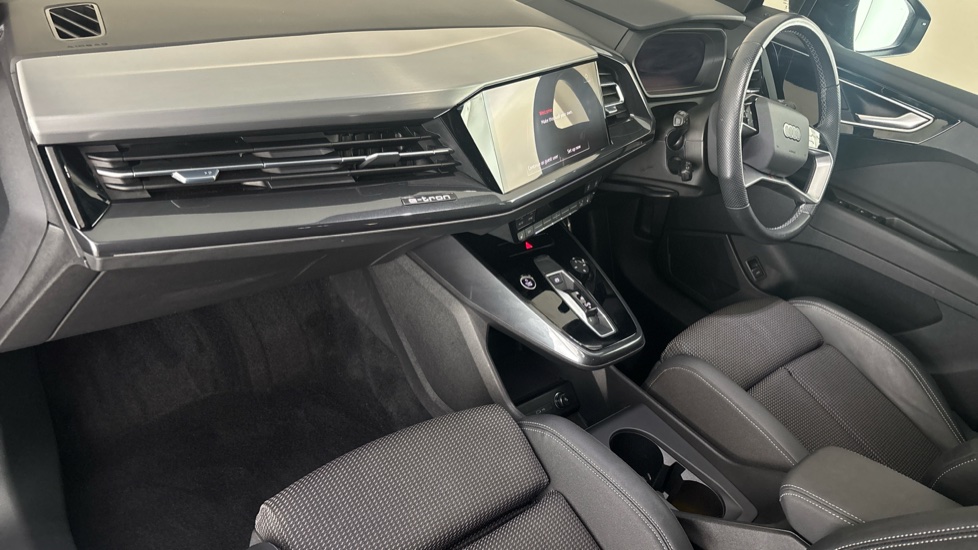 AUDI Q4 Image 10
