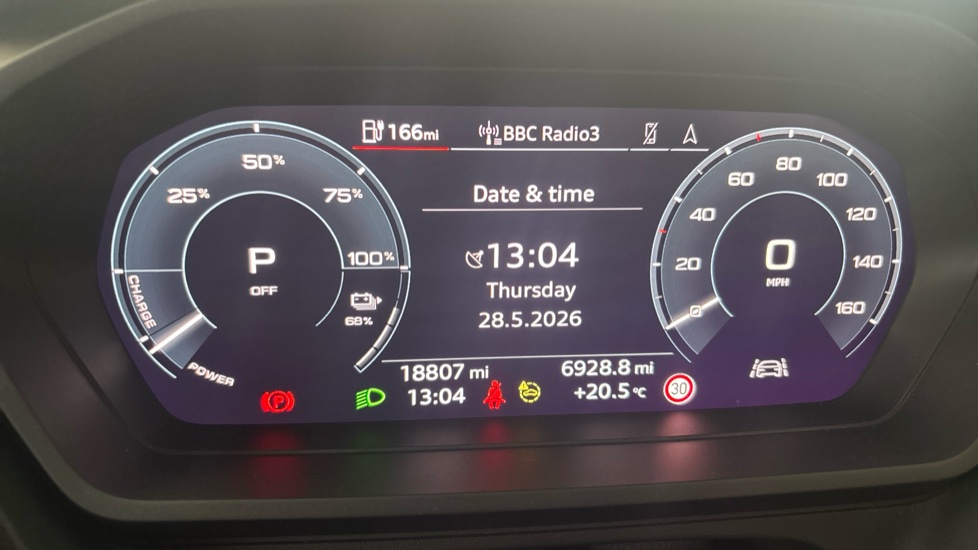 AUDI Q4 Image 13