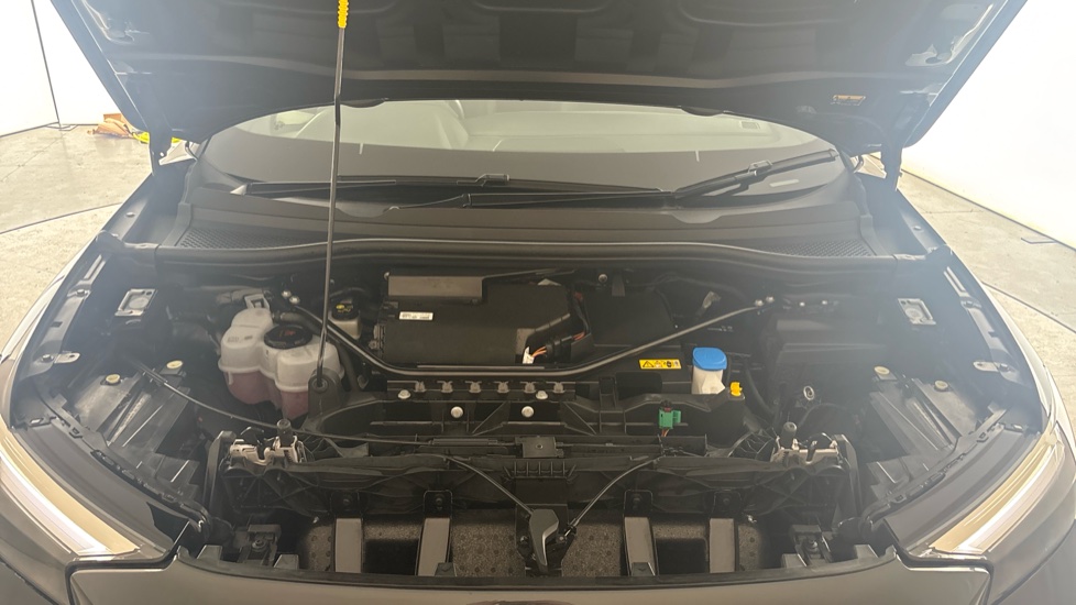 AUDI Q4 Image 16