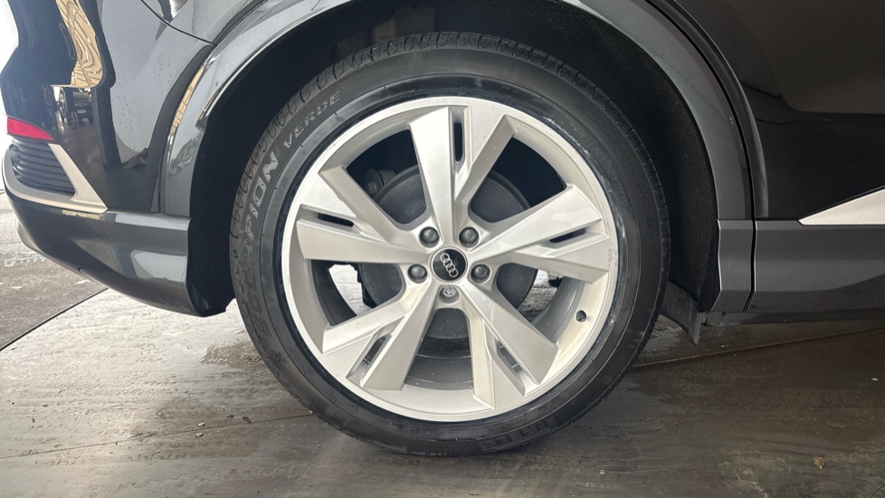 AUDI Q4 Image 19