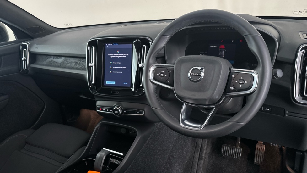 VOLVO C40 Image 9