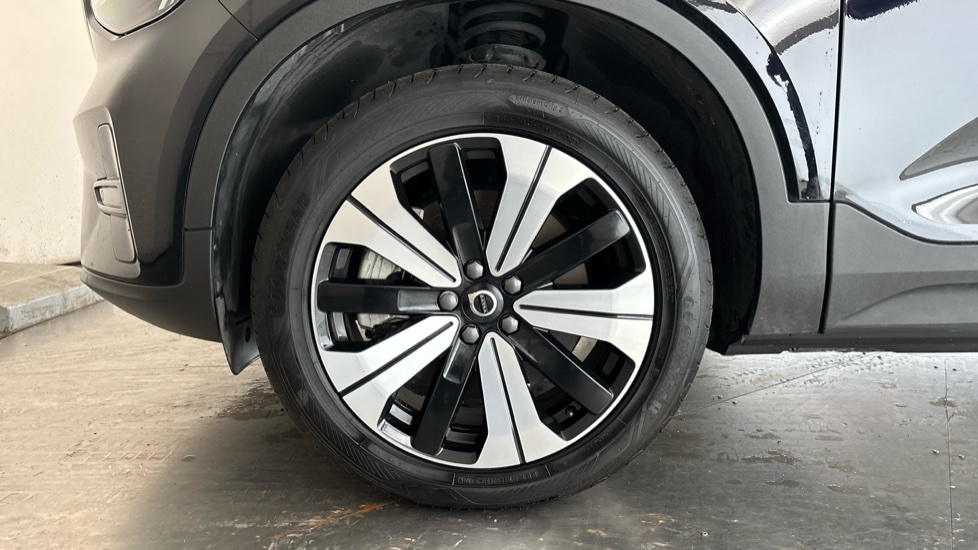 VOLVO C40 Image 17
