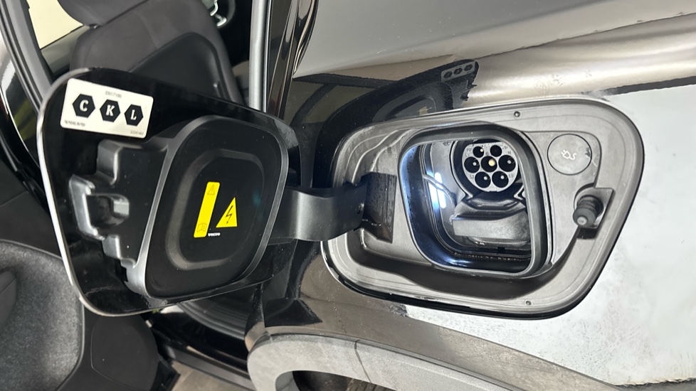 VOLVO C40 Image 21
