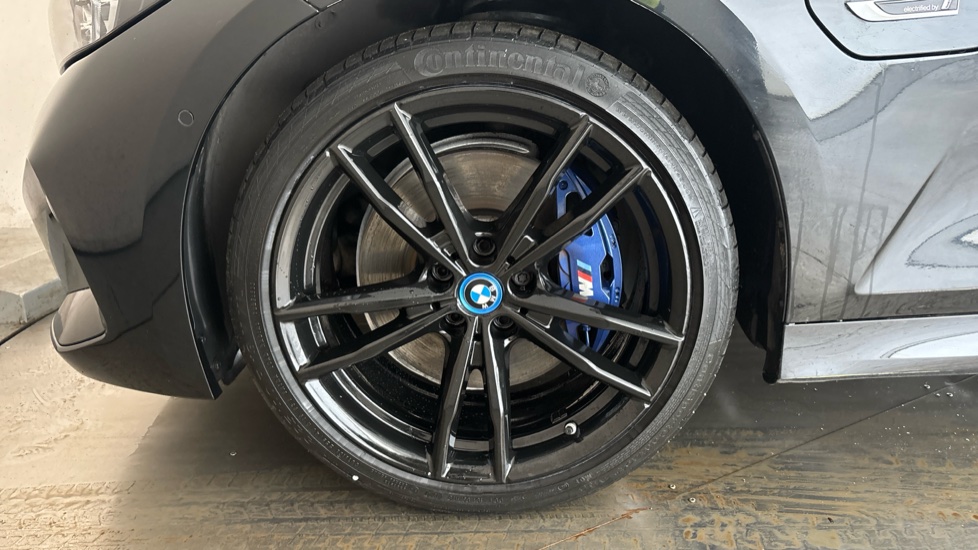 BMW 3 SERIES Image 17