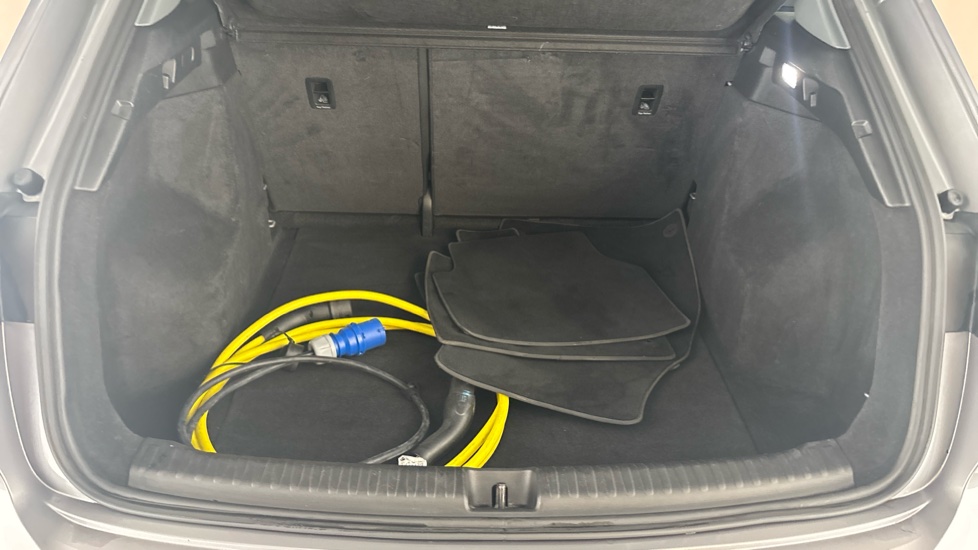 AUDI Q4 Image 15