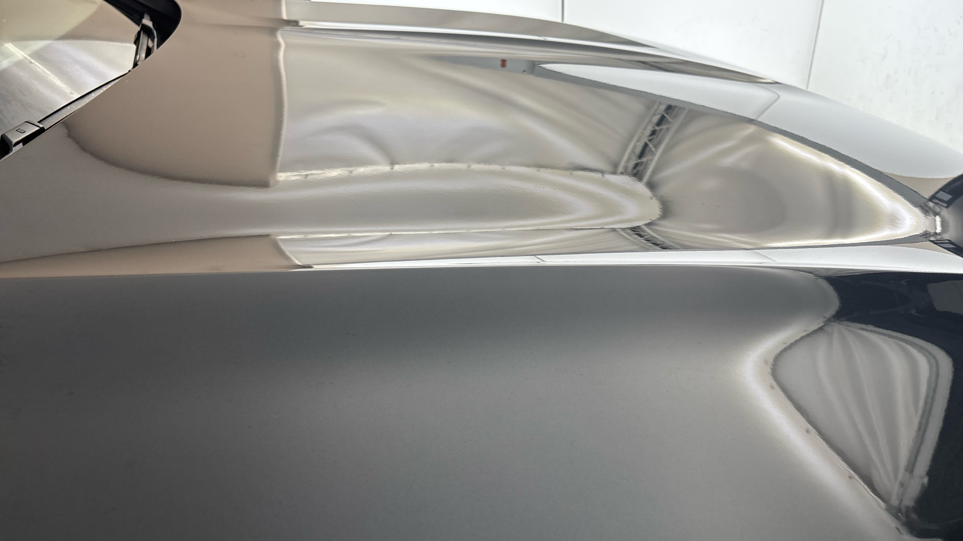 4020924 210kW Premier Edition Pro 80kWh 5dr Auto