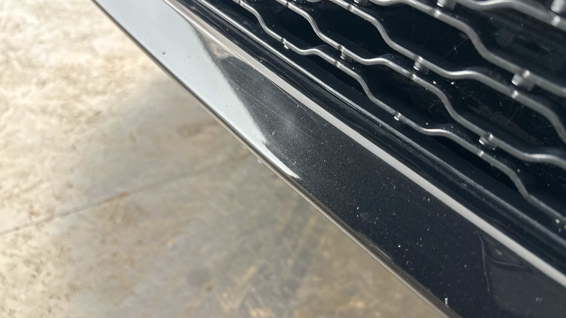 4021011 2.0 P400e HSE Dynamic Black 5dr Auto