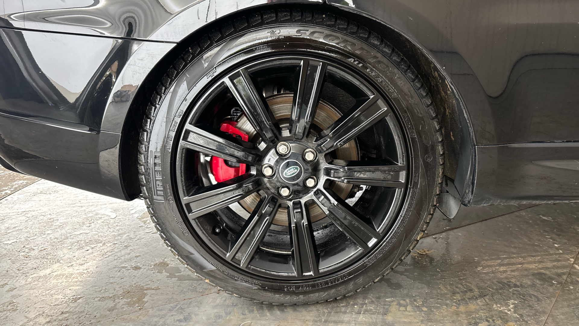 4021011 2.0 P400e HSE Dynamic Black 5dr Auto