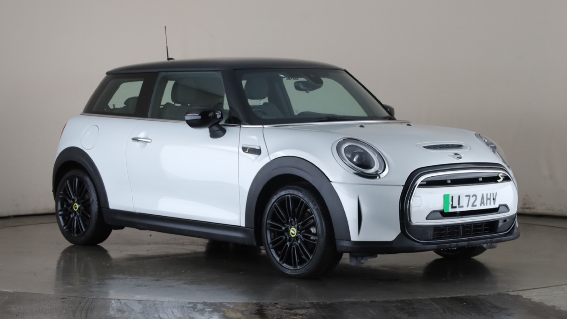 4070408 135kW Cooper S Level 2 33kWh 3dr Auto