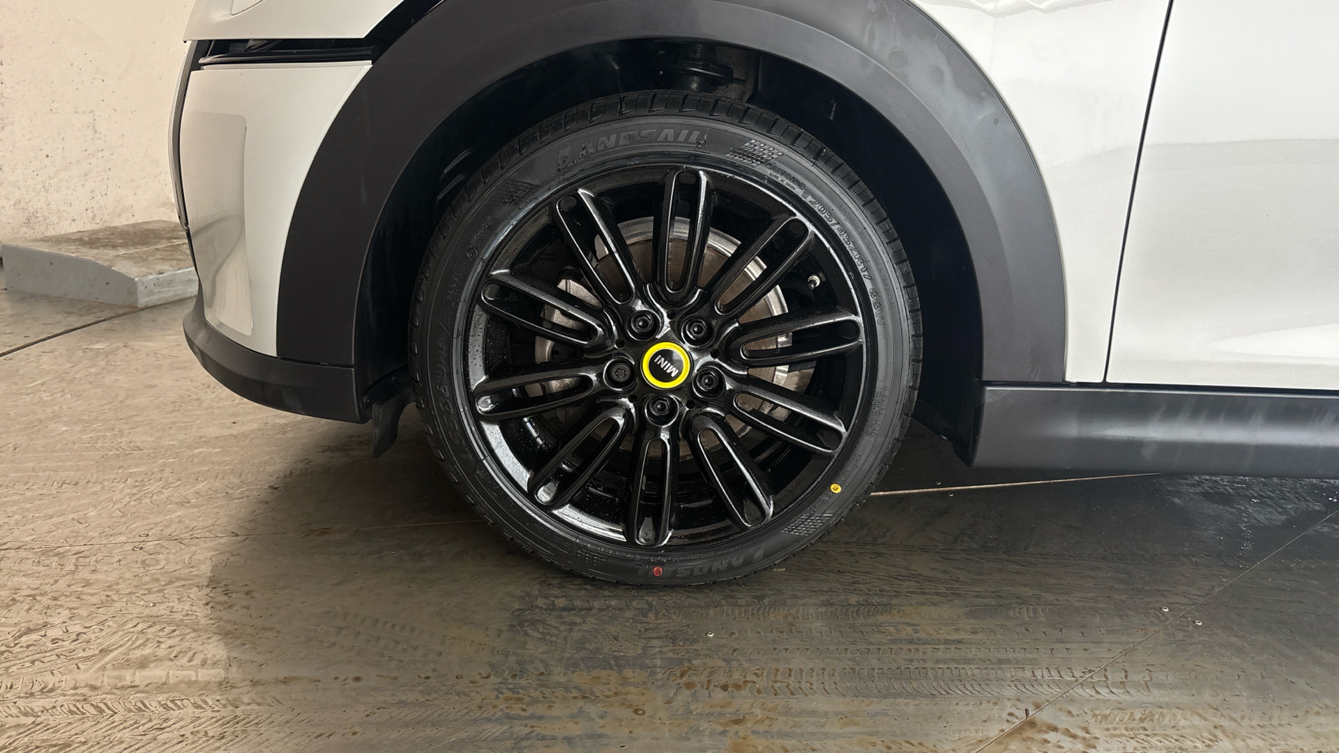 4070408 135kW Cooper S Level 2 33kWh 3dr Auto