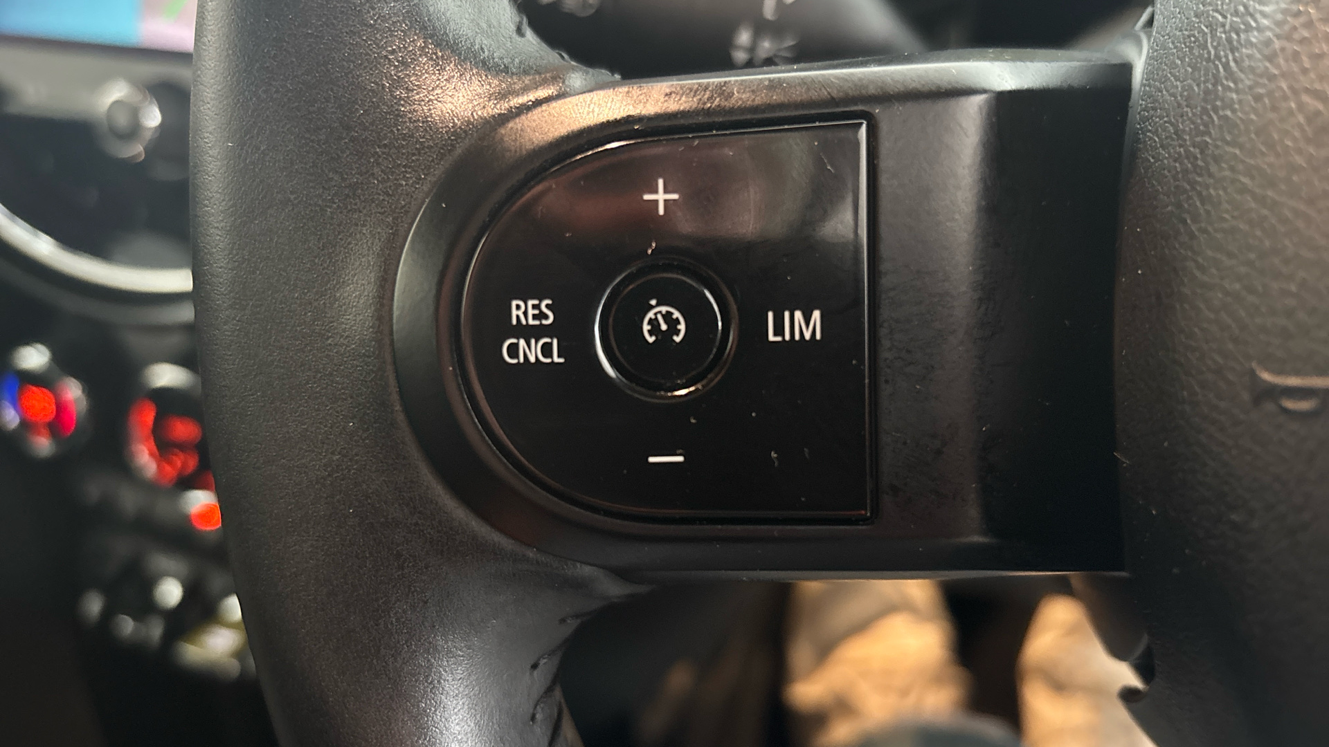 4070408 135kW Cooper S Level 2 33kWh 3dr Auto