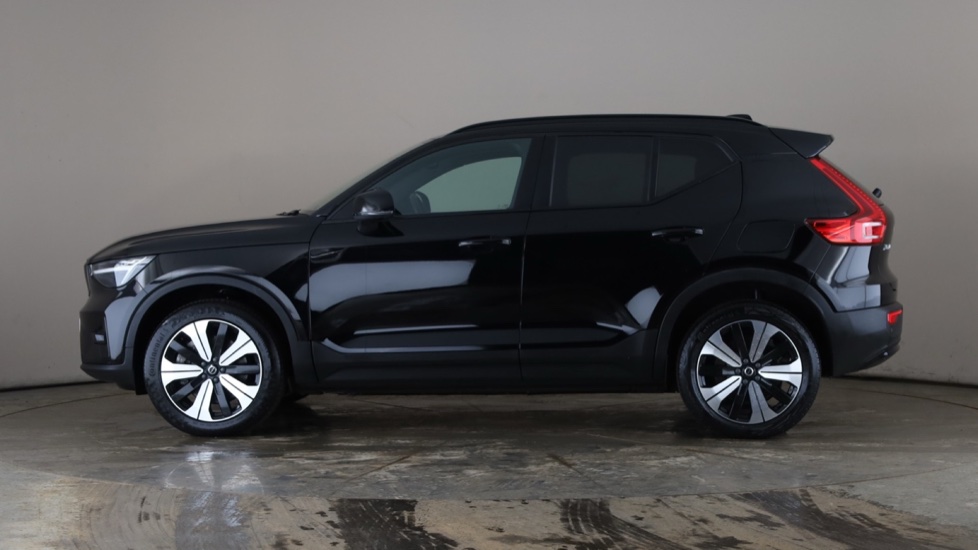 VOLVO XC40 Image 2