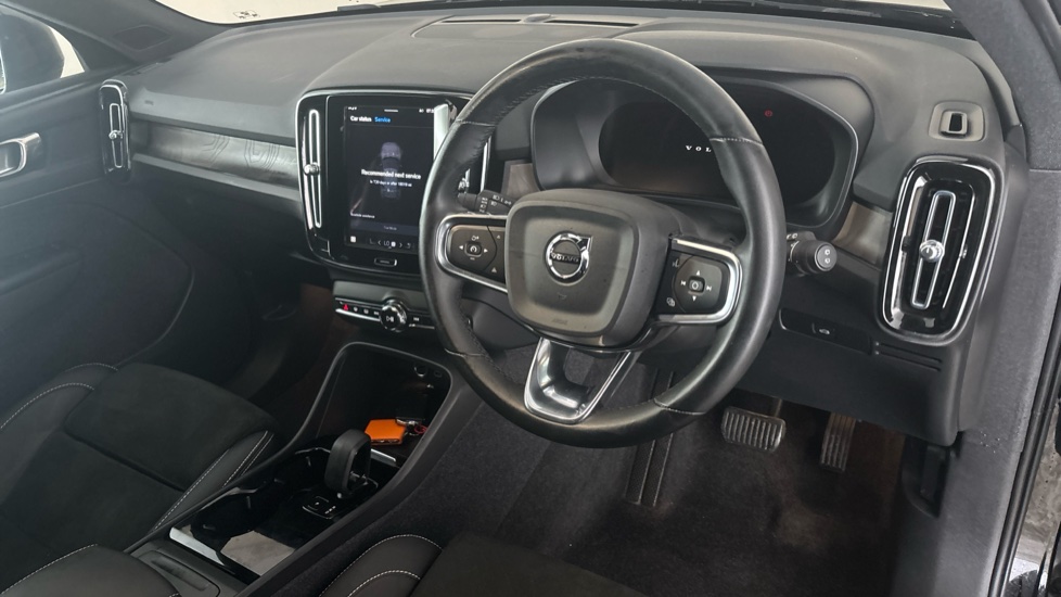 VOLVO XC40 Image 9
