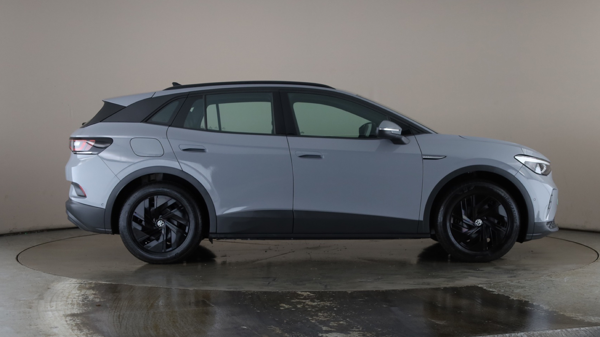 4020999 109kW Life Pure 52kWh 5dr Auto