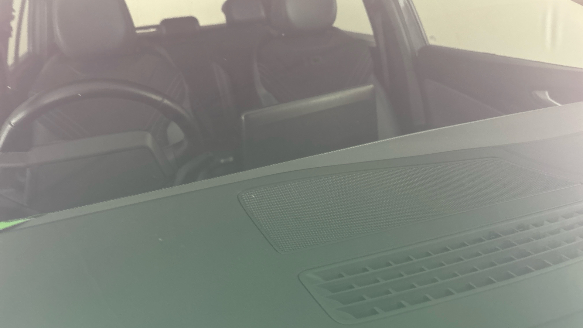 4020999 109kW Life Pure 52kWh 5dr Auto