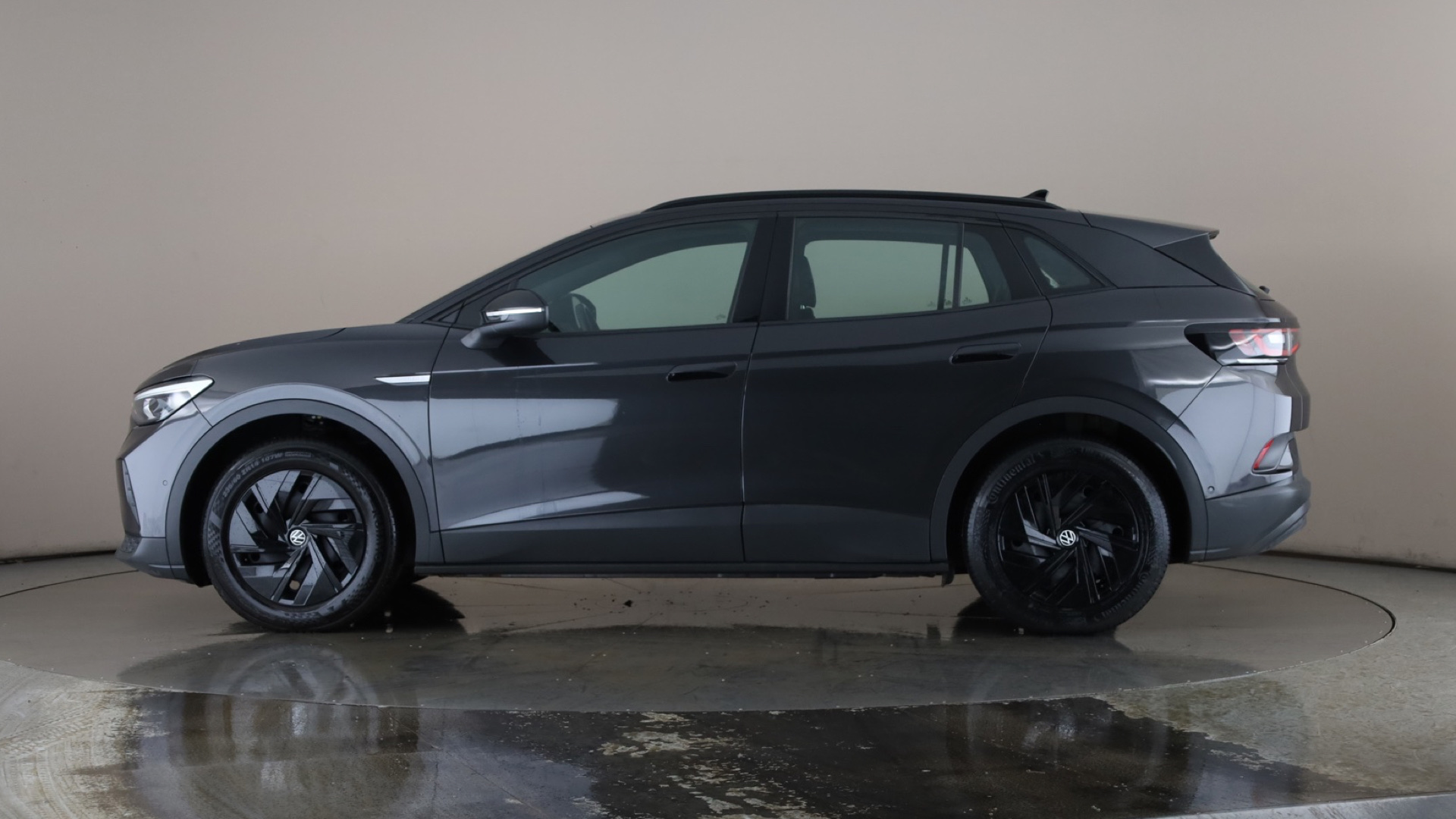 4020997 109kW Life Pure 52kWh 5dr Auto