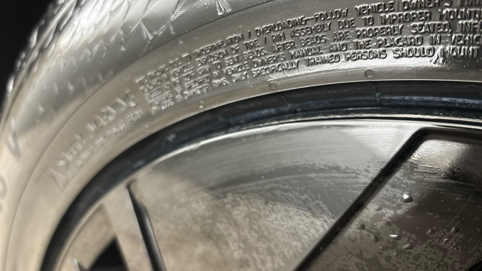 4020997 109kW Life Pure 52kWh 5dr Auto