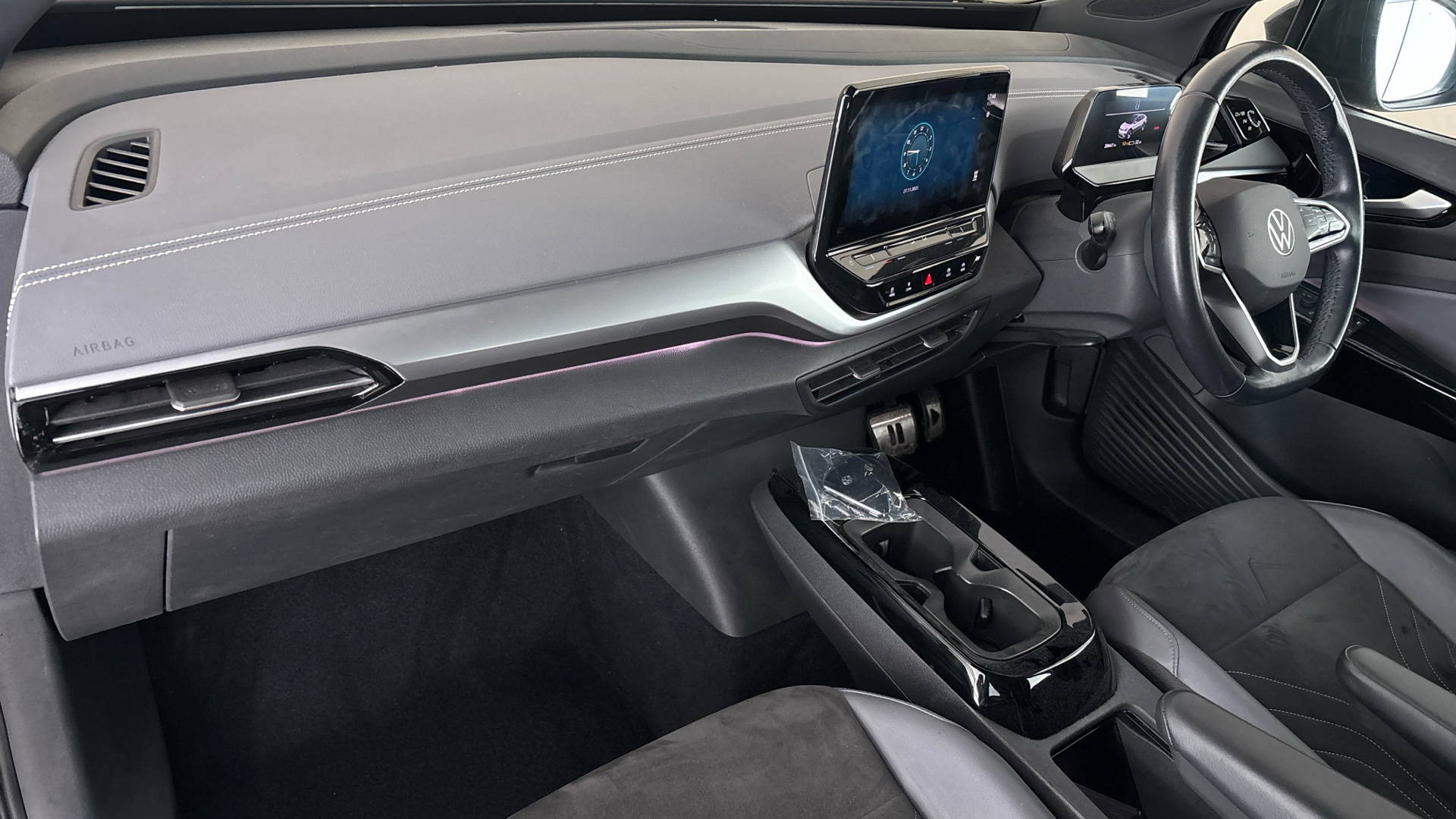 4020997 109kW Life Pure 52kWh 5dr Auto