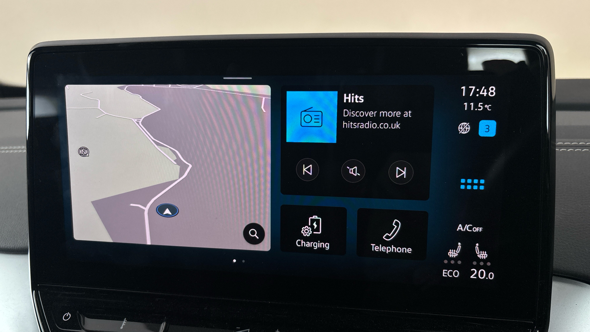 4020997 109kW Life Pure 52kWh 5dr Auto