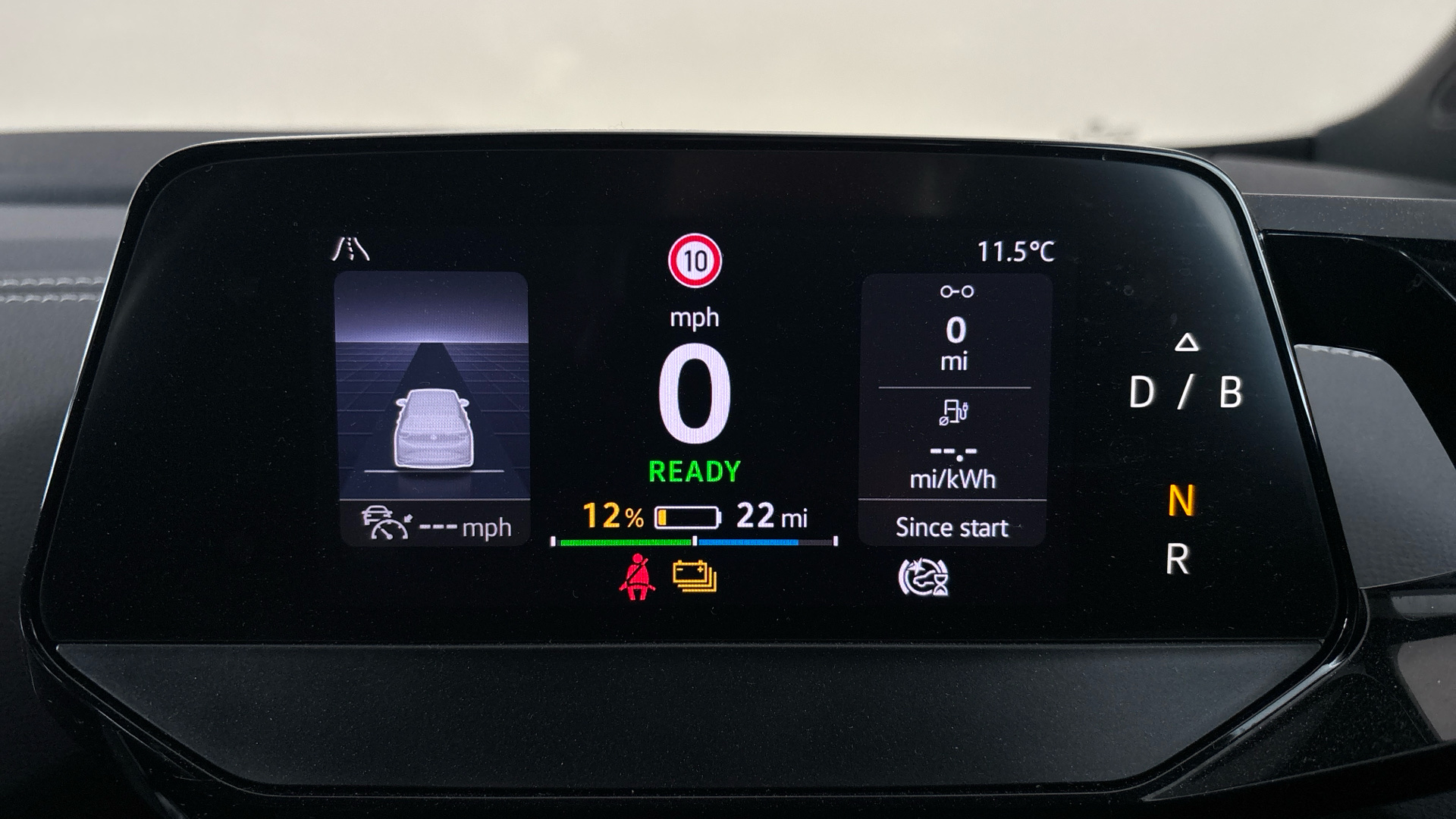 4020997 109kW Life Pure 52kWh 5dr Auto