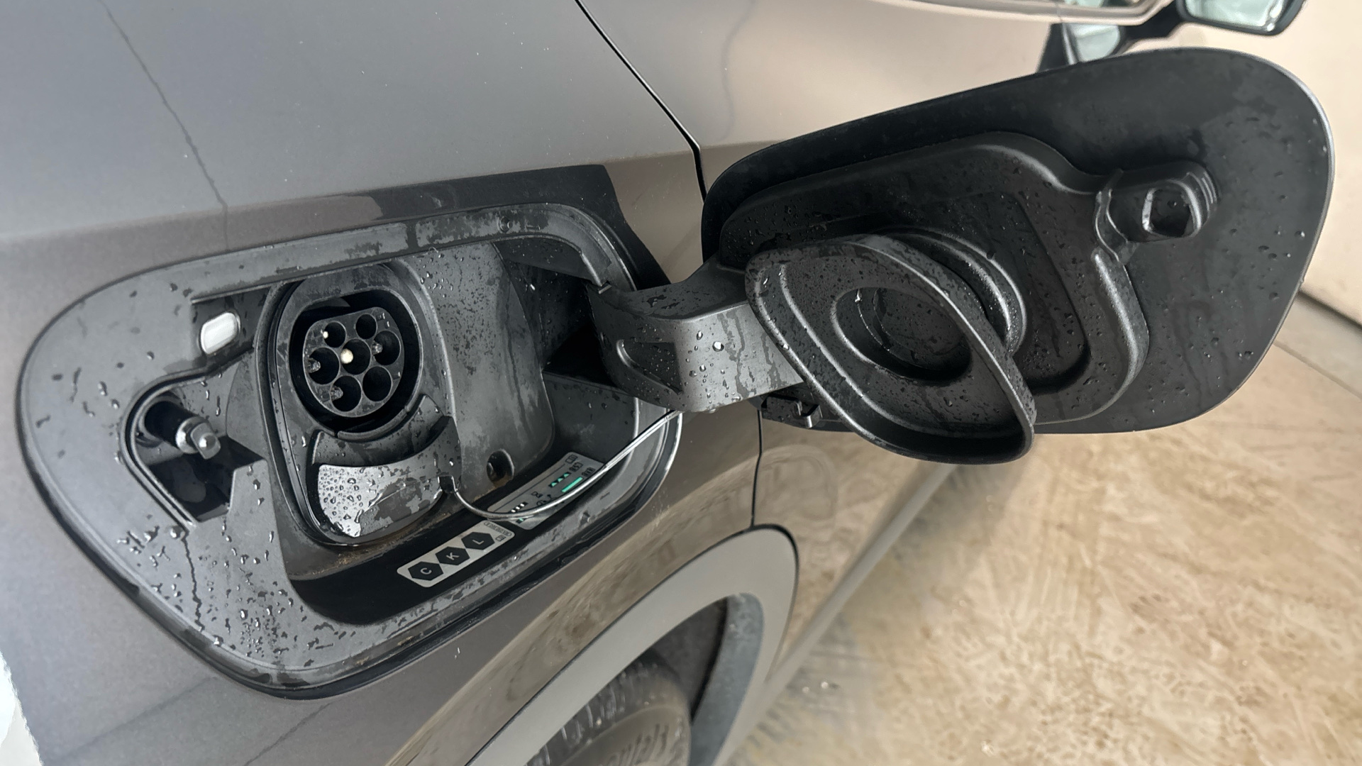 4020997 109kW Life Pure 52kWh 5dr Auto