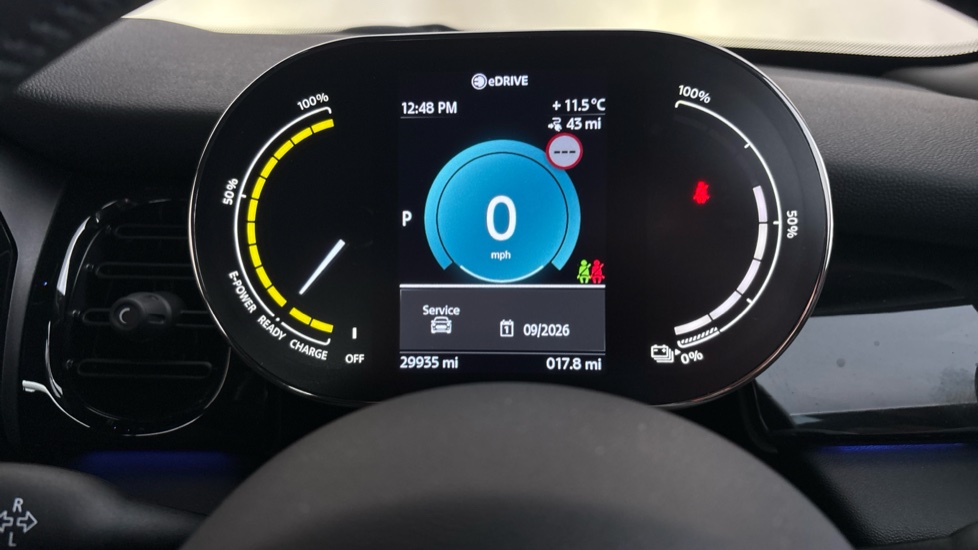 MINI HATCHBACK Image 13