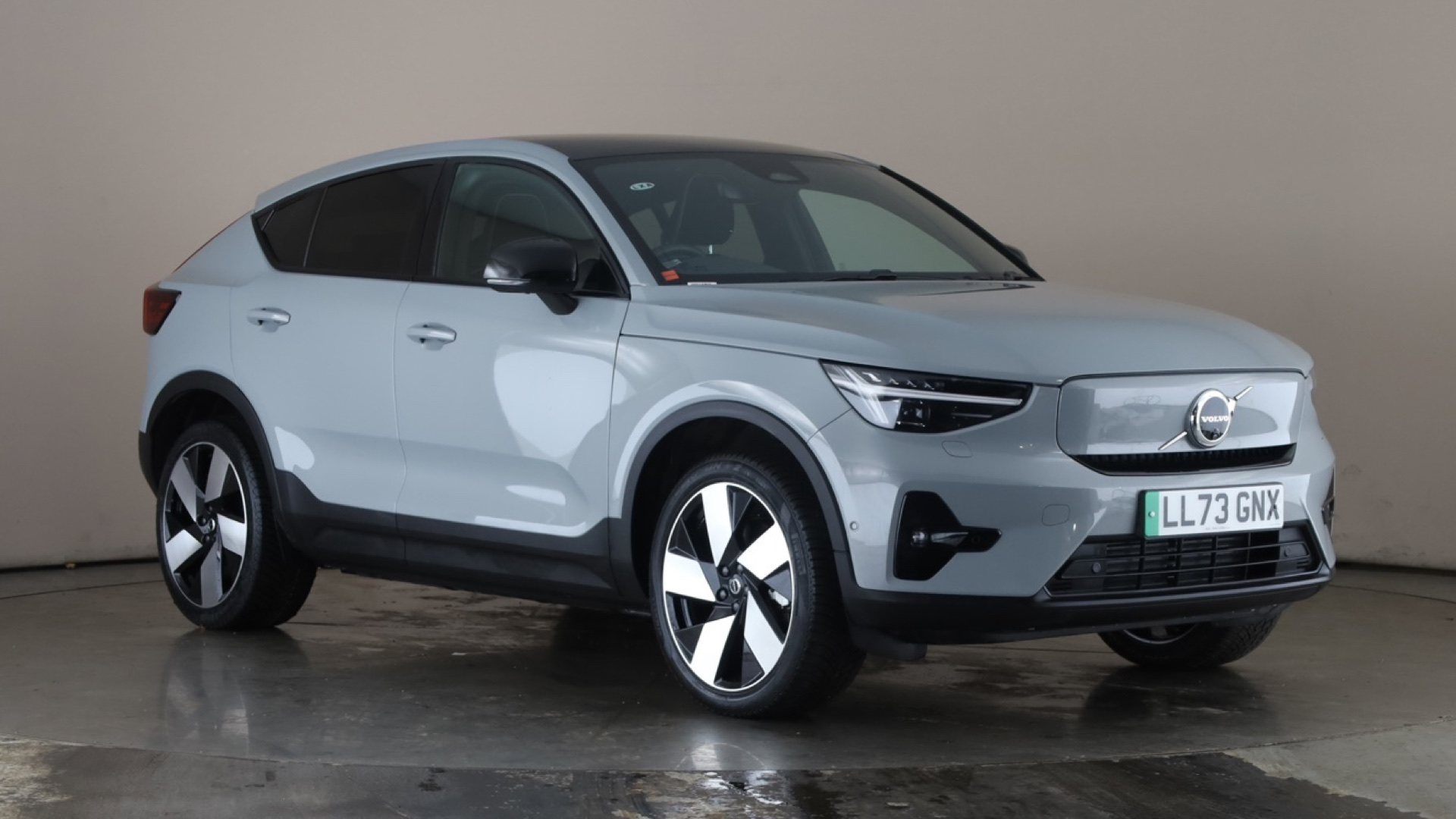 4020872 175kW Recharge Ultimate 69kWh 5dr Auto