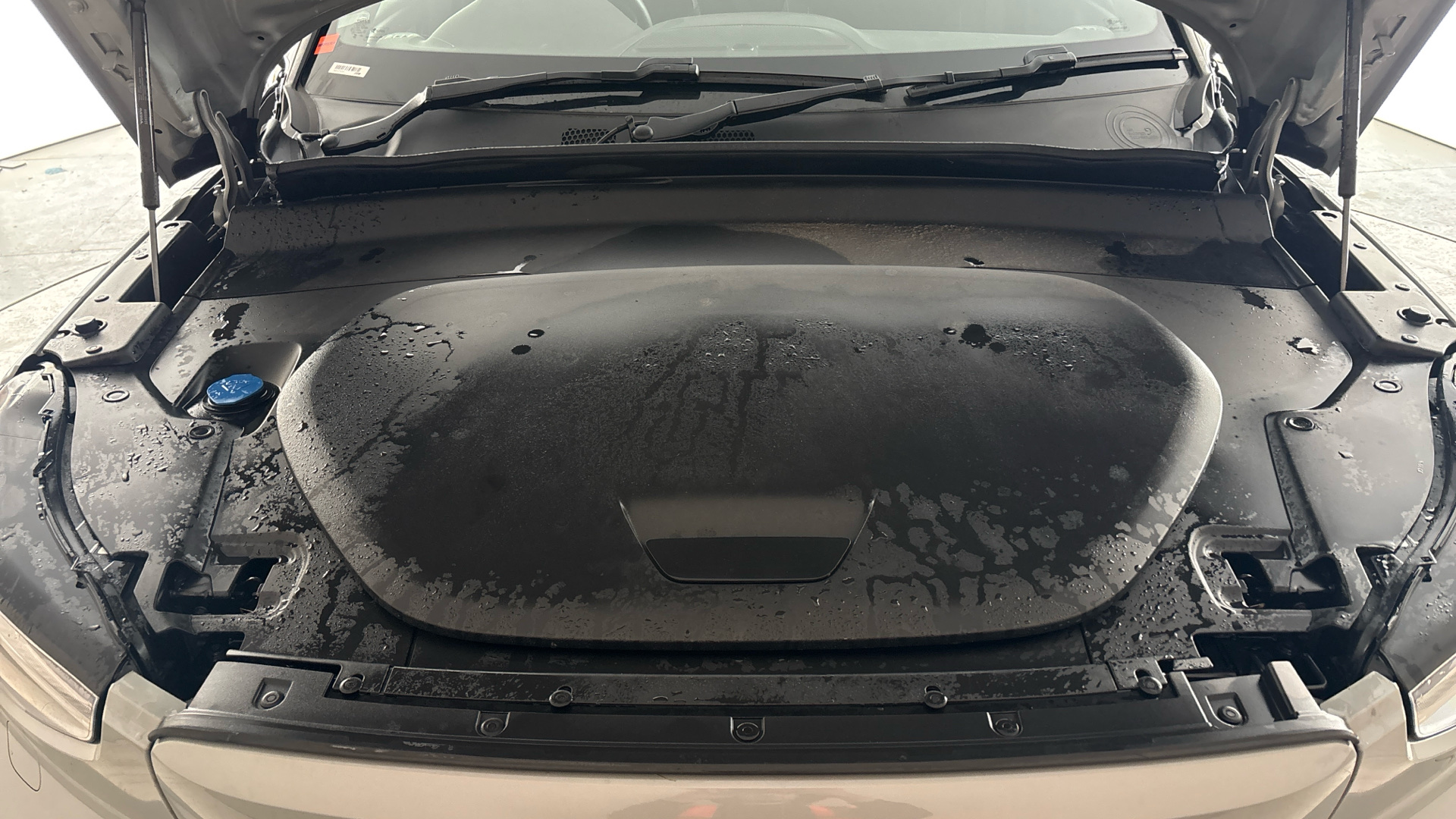 4020872 175kW Recharge Ultimate 69kWh 5dr Auto