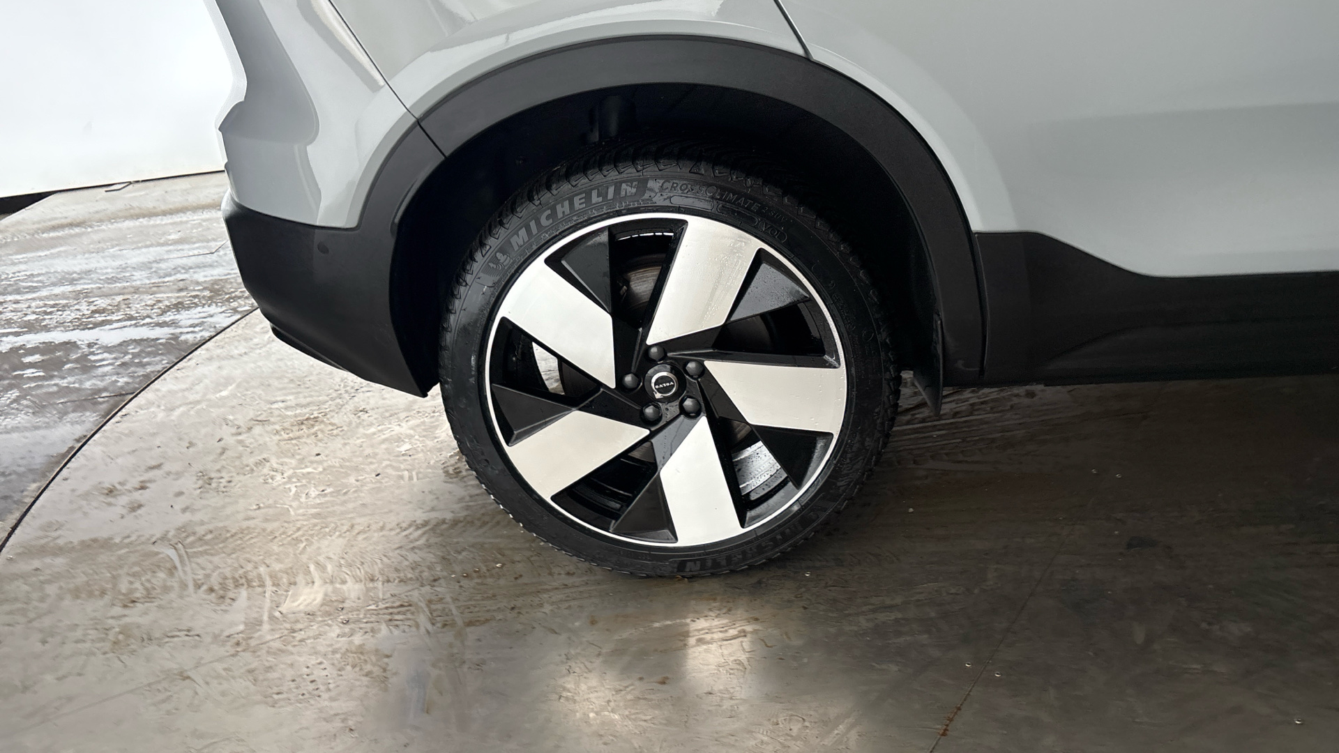 4020872 175kW Recharge Ultimate 69kWh 5dr Auto