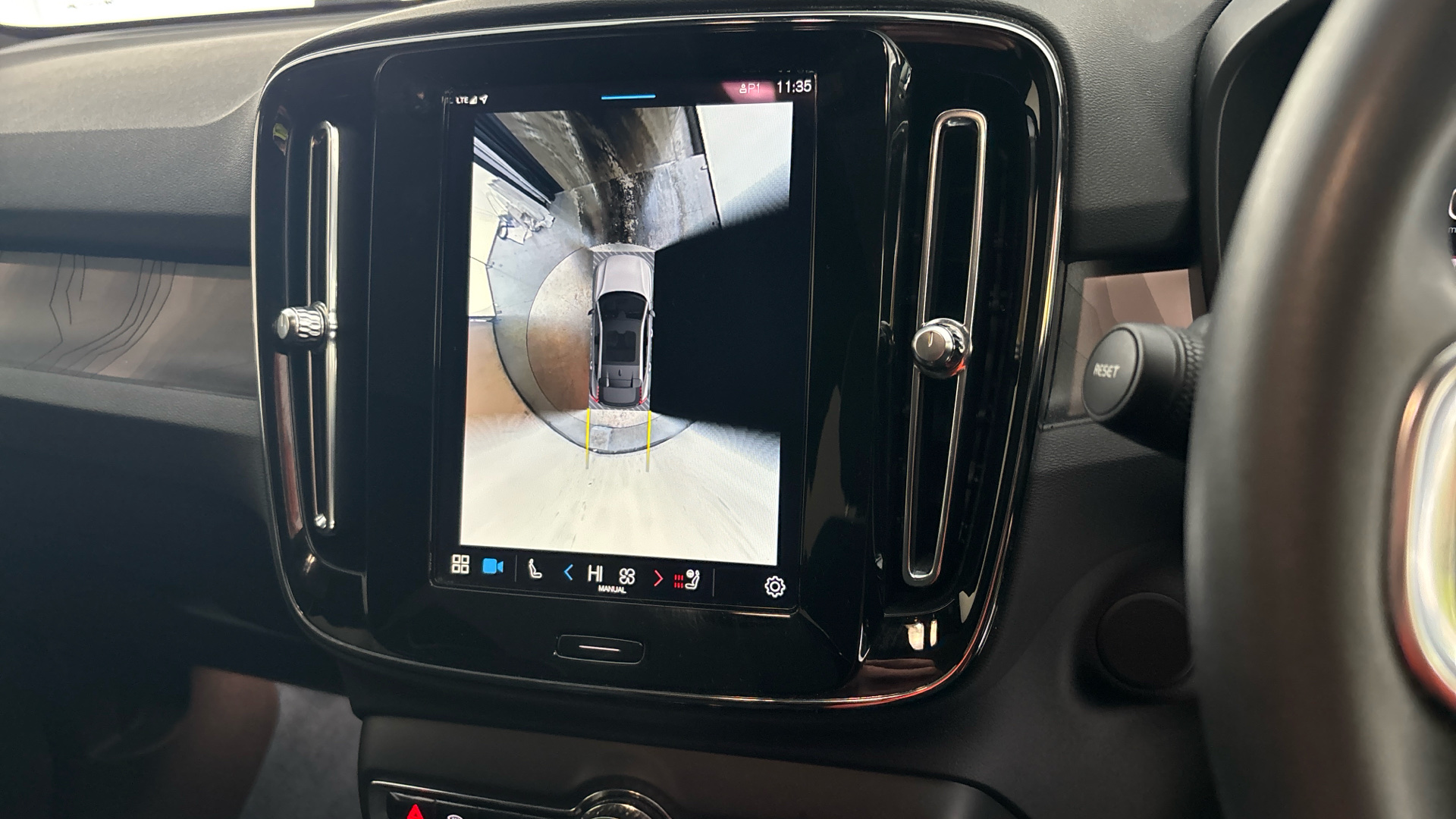 4020872 175kW Recharge Ultimate 69kWh 5dr Auto