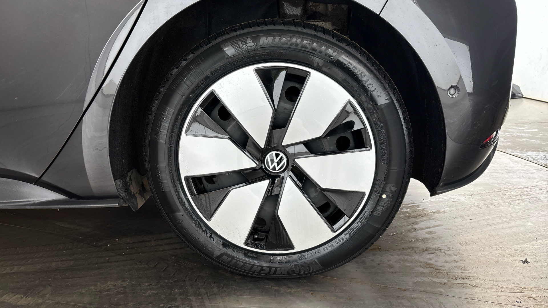 4021012 150kW Family Pro Performance 58kWh 5dr Auto