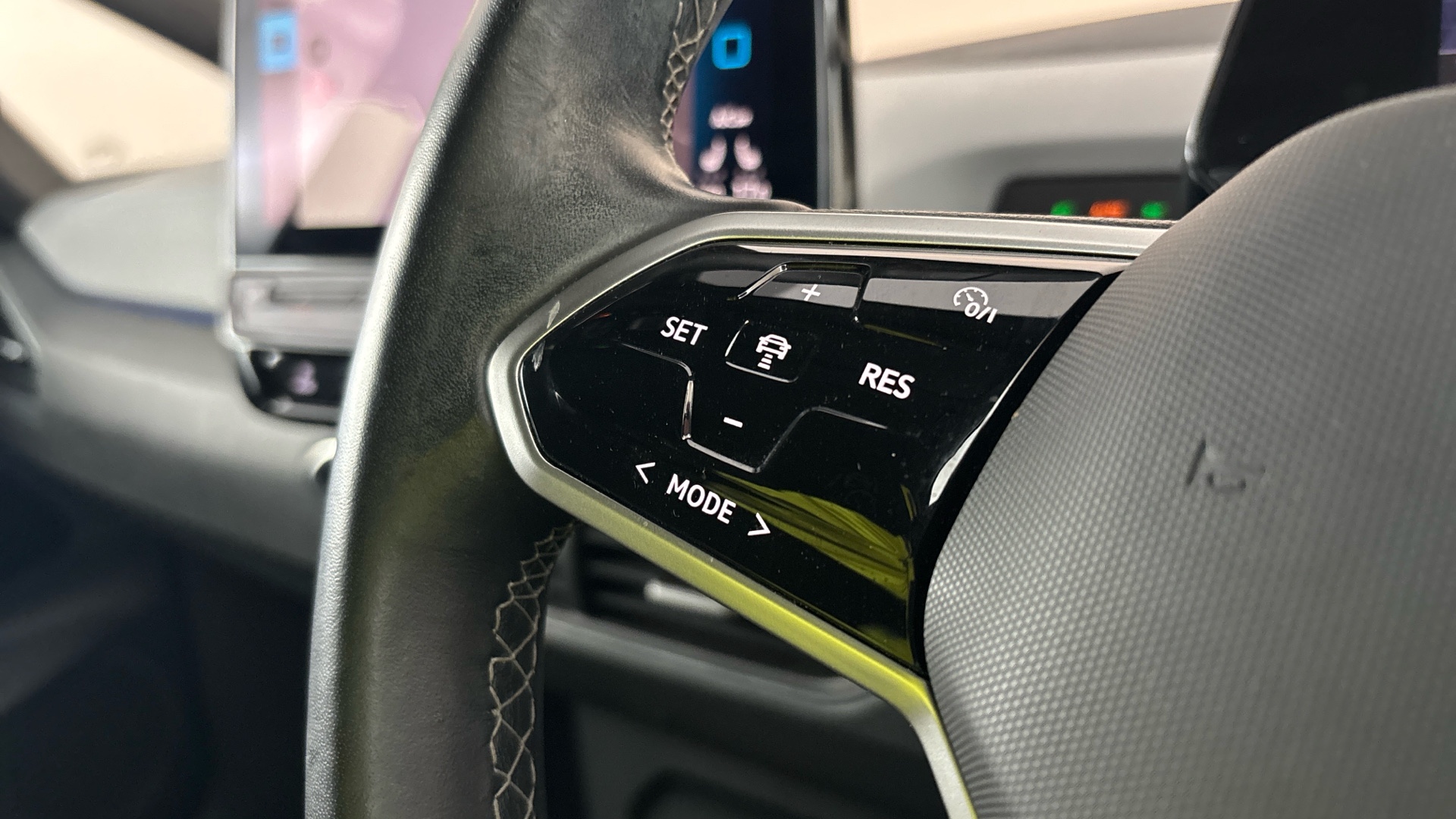 4021012 150kW Family Pro Performance 58kWh 5dr Auto