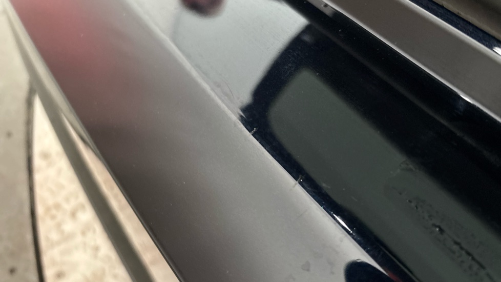 BMW iX3 scratches