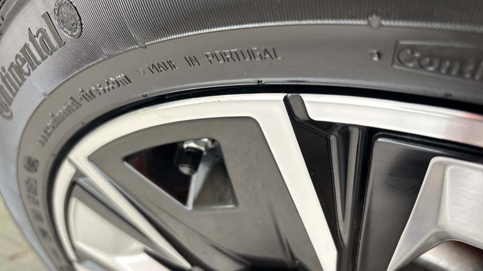 BMW iX3 scuff
