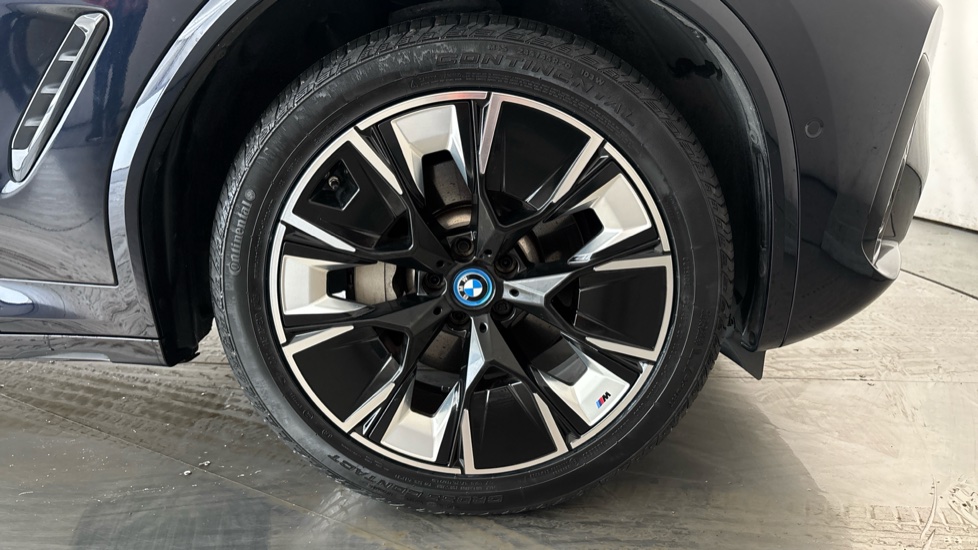 BMW iX3 Image 20
