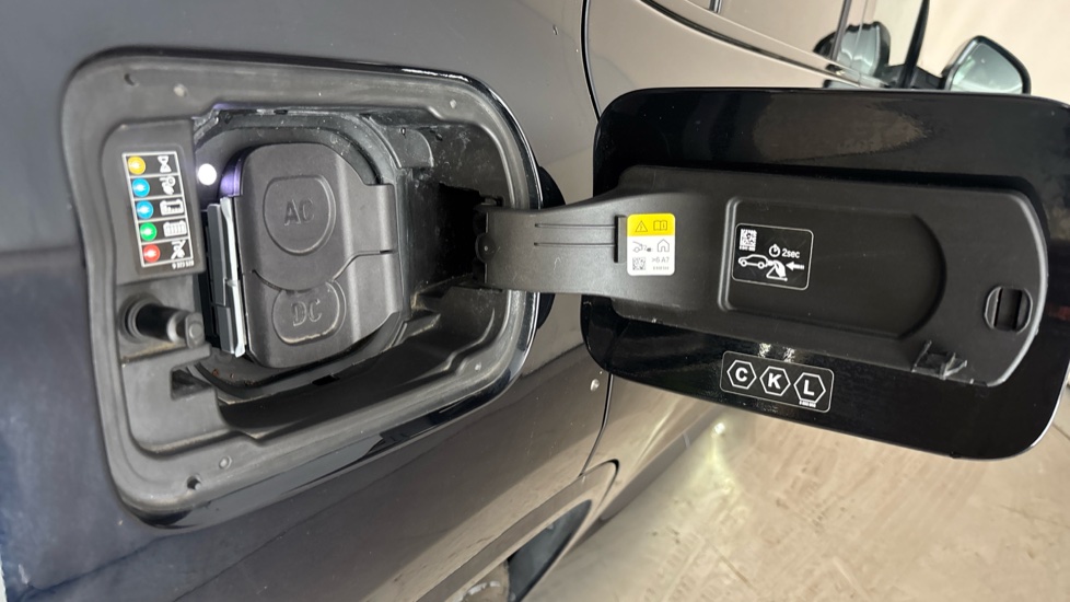 BMW iX3 Image 21