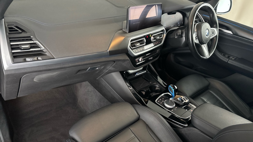 BMW iX3 Image 10