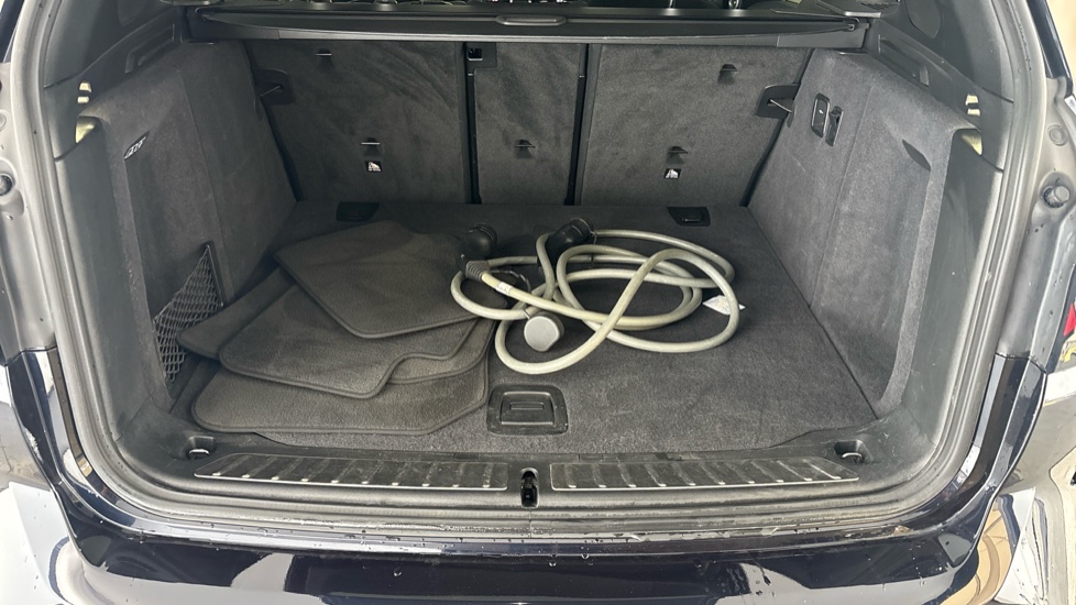 BMW iX3 Image 15
