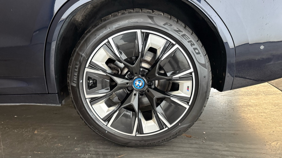 BMW iX3 Image 18
