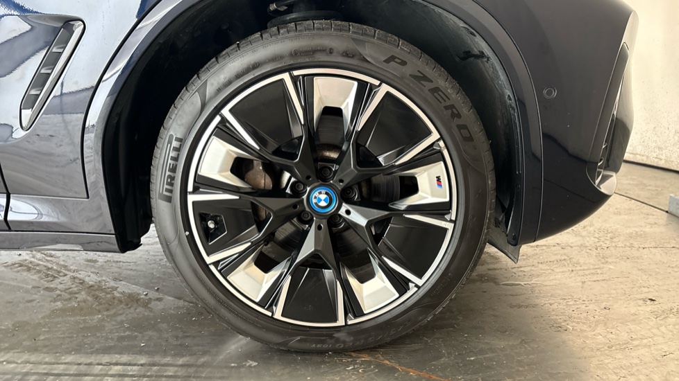 BMW iX3 Image 20
