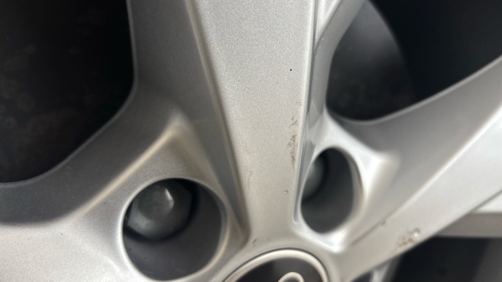 AUDI Q4 scuff